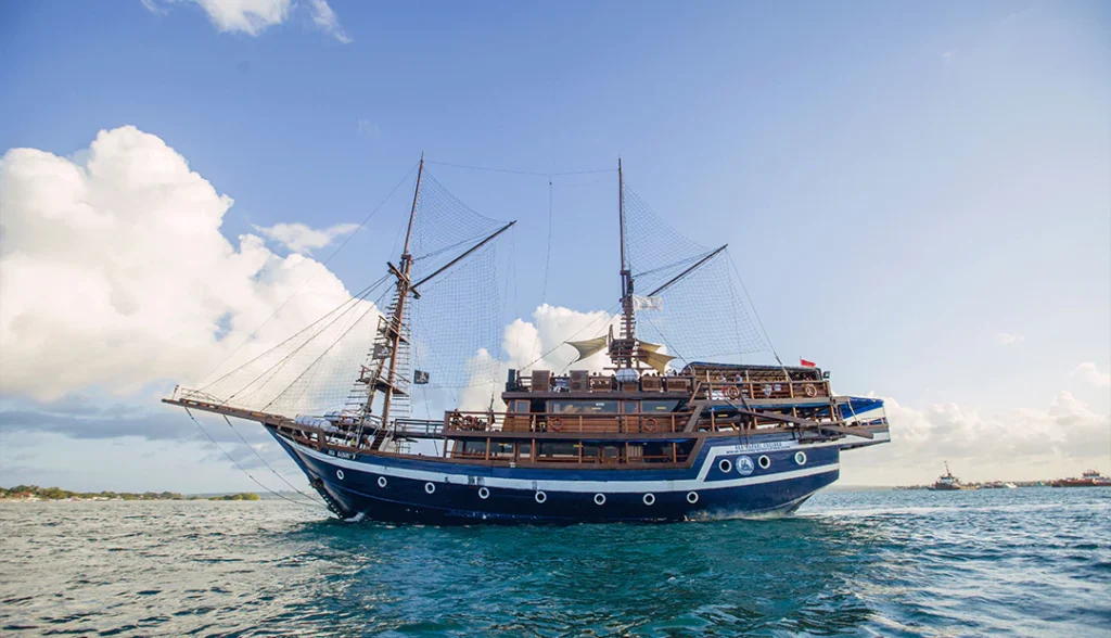 Pirate Dinner Cruise-Sunset Cruise-Bali-Img