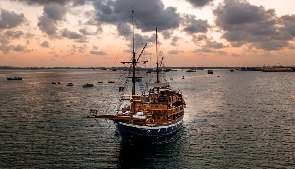 Pirate Dinner Cruise-Sunset Cruise-Bali-Img-2