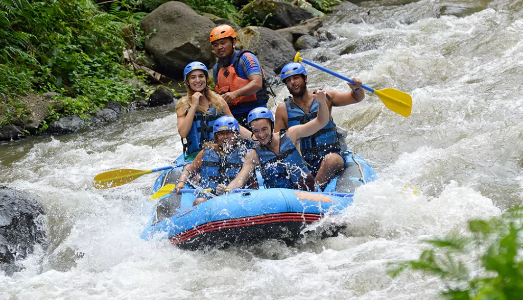 white-water-rafting-activities-Img-1