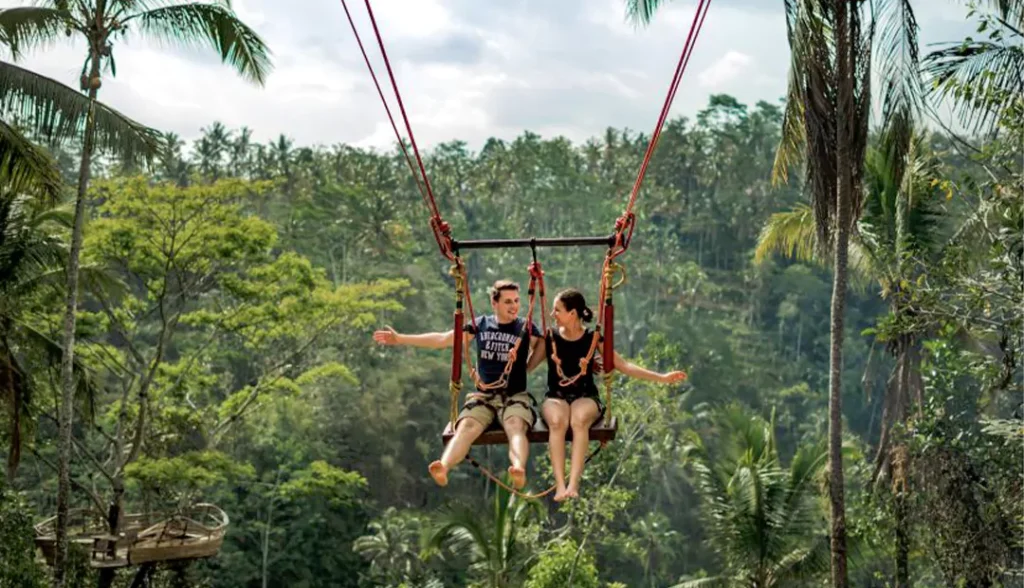 white-water-rafting-swing-activities-Img-2