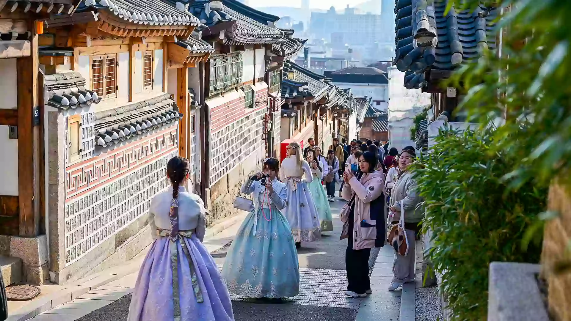 Bukchon Hanok Village-Tempat Wisata di Korea Selatan-img